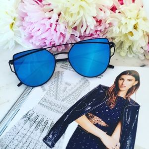 🆑 "Natalie" Sunglasses || Dark Blue Mirror